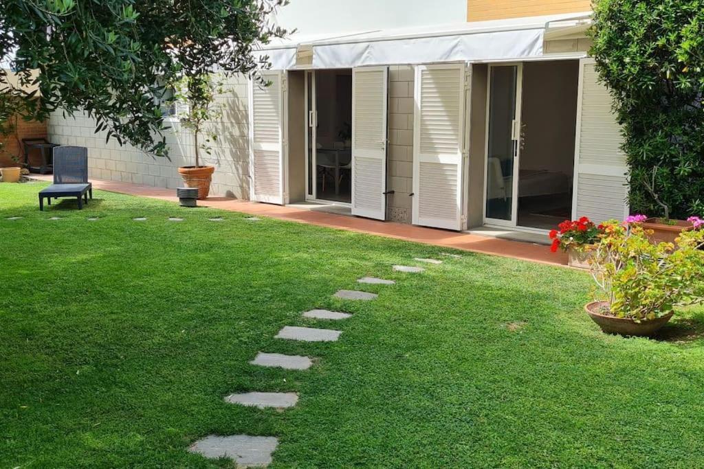 Apartamento In Giardino Da Tommaso Livorno Exterior foto