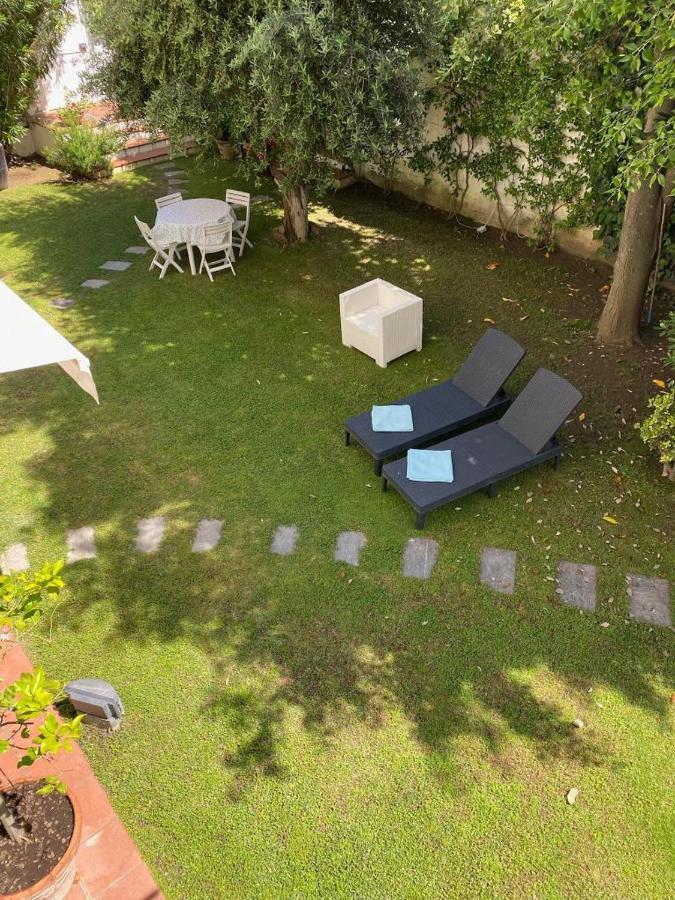 Apartamento In Giardino Da Tommaso Livorno Exterior foto